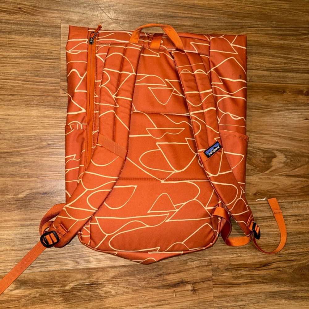PATAGONIA ARBOR ROLL TOP  30L BACKPACK Daypack Rucksack Sandhill Rust - Picture 4 of 11